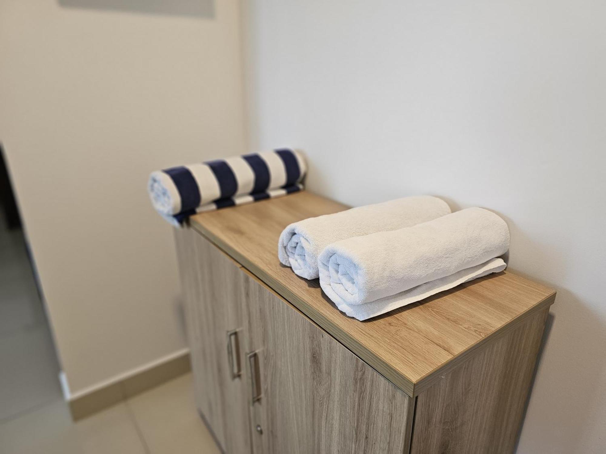 Ocean Breeze Sea View Luxury Apartments Negombo Dış mekan fotoğraf