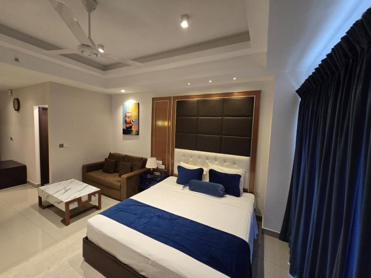 Ocean Breeze Sea View Luxury Apartments Negombo Dış mekan fotoğraf