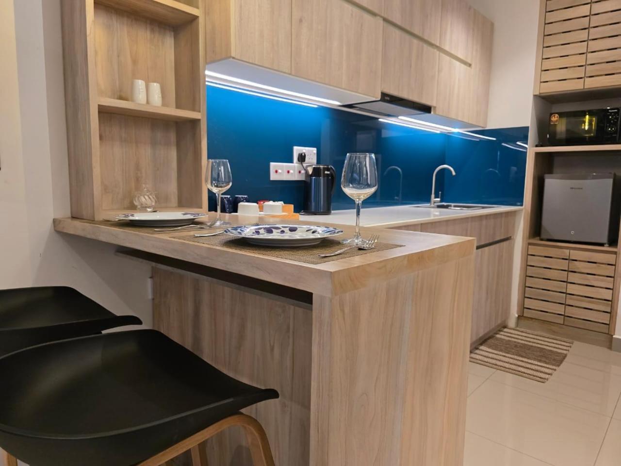 Ocean Breeze Sea View Luxury Apartments Negombo Dış mekan fotoğraf