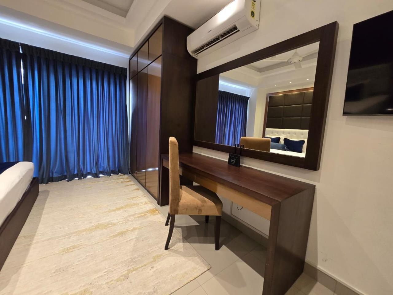 Ocean Breeze Sea View Luxury Apartments Negombo Dış mekan fotoğraf